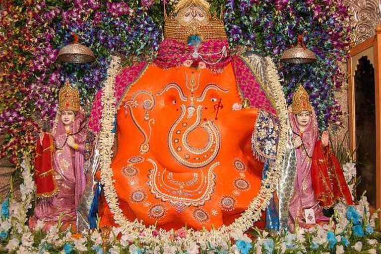 Exploring Indore: Top 5 Must-Visit Destinations