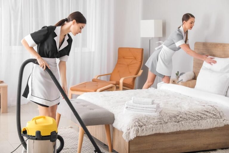 Keep Rooms Clean and Cozy: Hotel Housekeeping Course