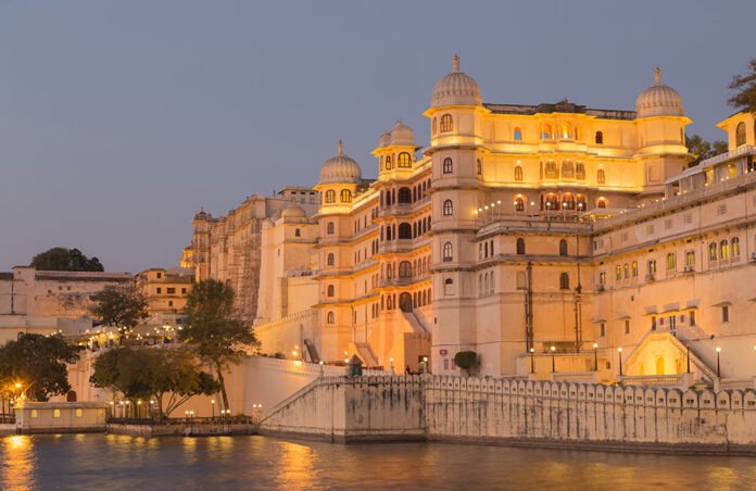 Book Tempo Traveller in Udaipur